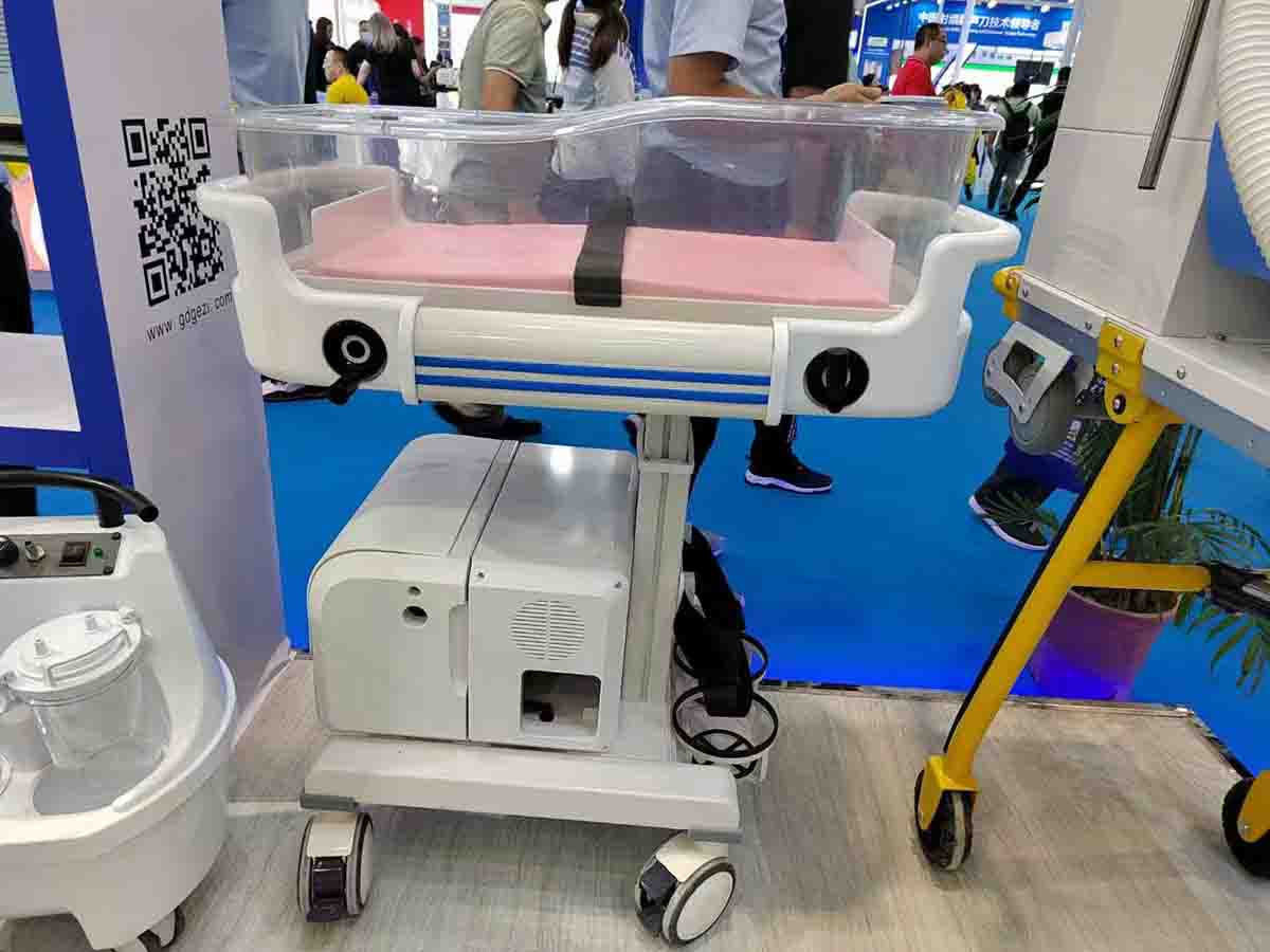 新生兒轉(zhuǎn)運(yùn)車設(shè)計-1.jpg 新生兒轉(zhuǎn)運(yùn)車設(shè)計-1.jpg