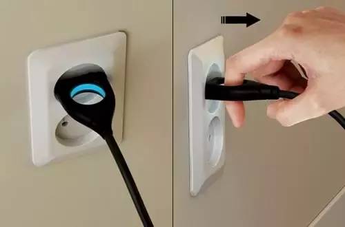 發(fā)光孔插頭設(shè)計